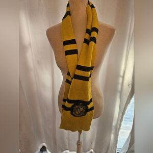 Hufflepuff Harry Potter Scarf